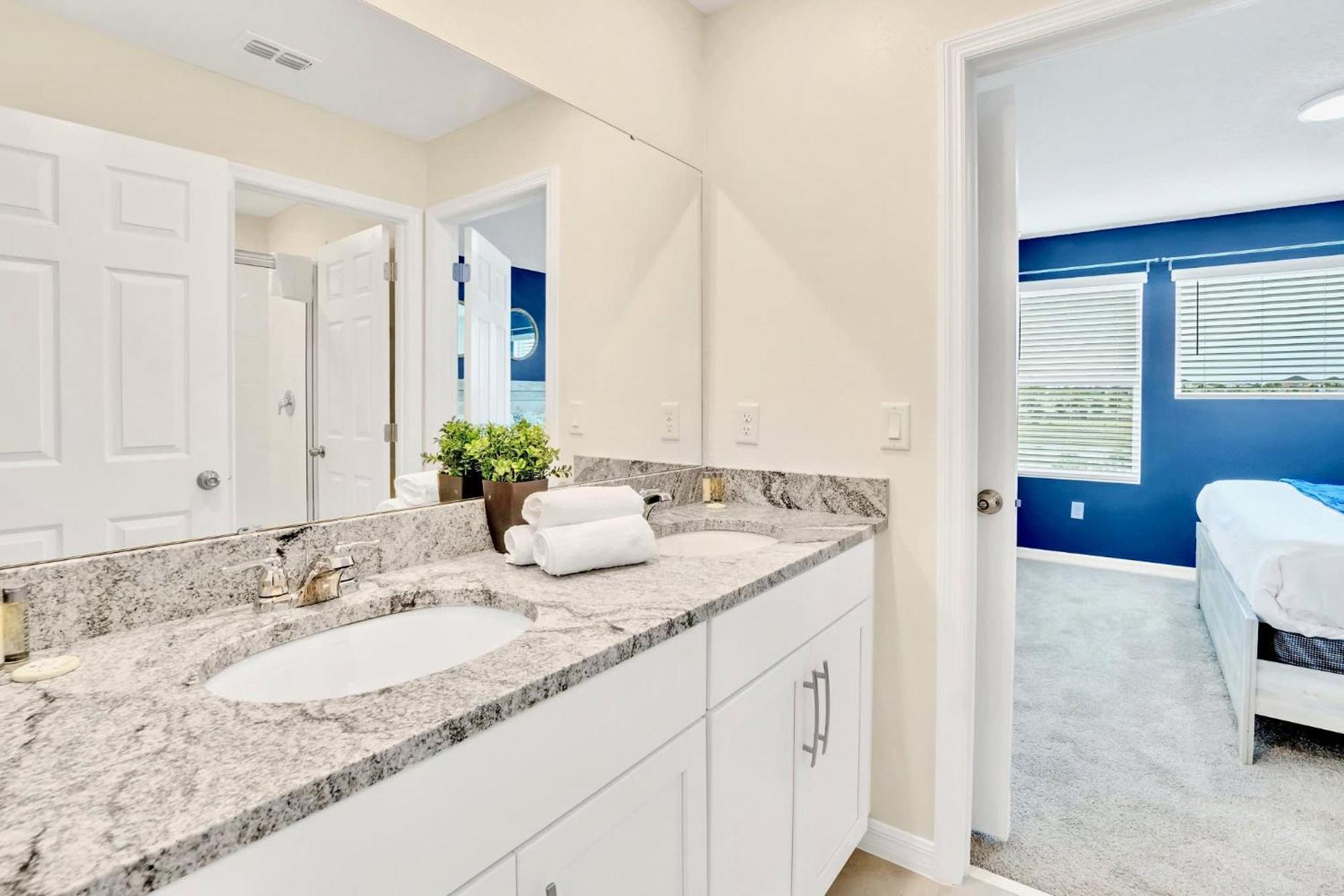 Stunning Rare Lake Front 7Br Holiday Home - Sleeps 14 - Pool, Hot Tub, & Games! Orlando Bagian luar foto